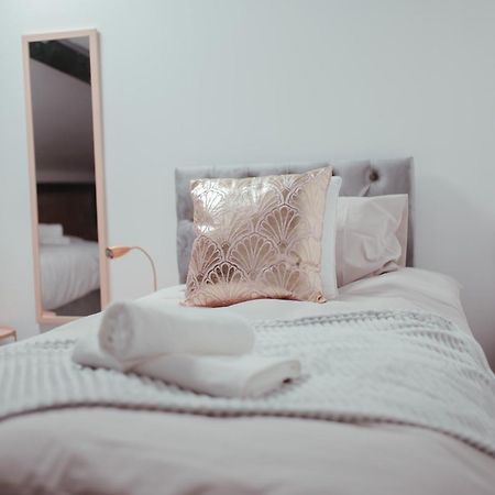 Bv Luxury Apartment Penthouse Conditioning House Bradford  Exteriör bild