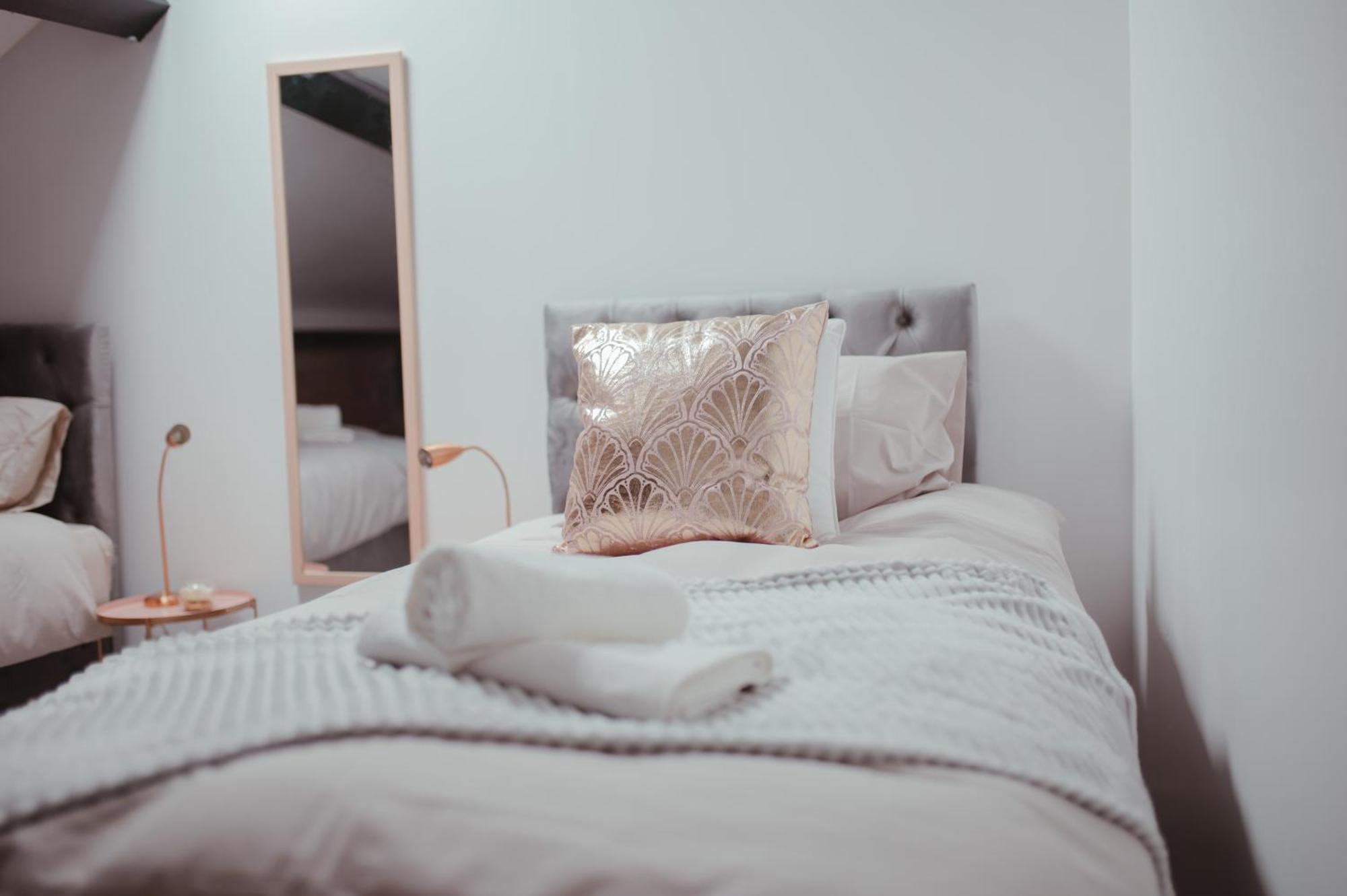Bv Luxury Apartment Penthouse Conditioning House Bradford  Exteriör bild